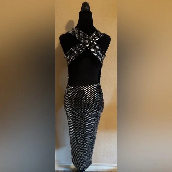 Codigo stretchy body con sequin dress - Picture 7 of 7